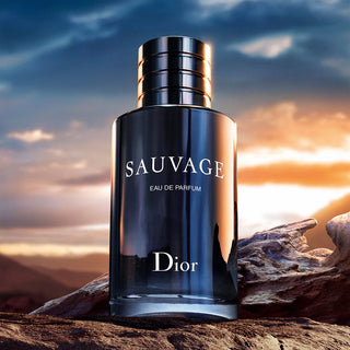 Parfum Dior Sauvage 100ml, fragrance élégante et raffinée.