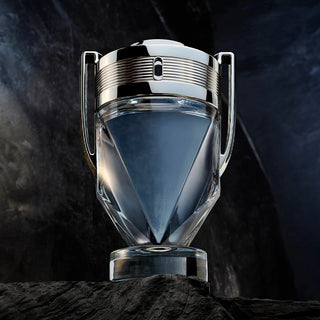 Parfum Pacoraban Invictus 100ml, fragrance élégante et raffinée.